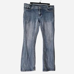 Paisley Sky Light Wash Mid-rise Embroidered Jeans